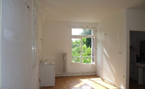 LOCATION STUDIO VILLETTE-LES-DOLE