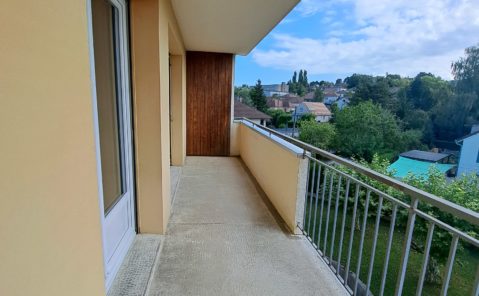 Location F4 balcon LONS LE SAUNIER