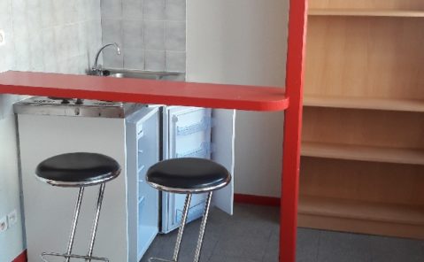 MAL-8729-LOCATION STUDIO BESANCON SECTEUR FLORE LIBERTE