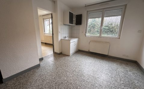 LOCATION F2 MONTBARREY