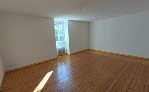 Location F5 duplex terrasse + garage PLAINOISEAU