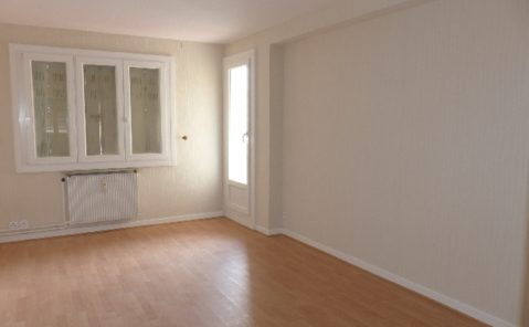 Location F3 balcon LONS LE SAUNIER