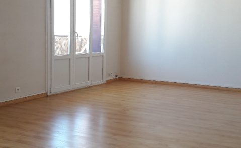 LOCATION APPARTEMENT T4 BESANCON CHEMIN FRANCAIS (REF VIL9211)