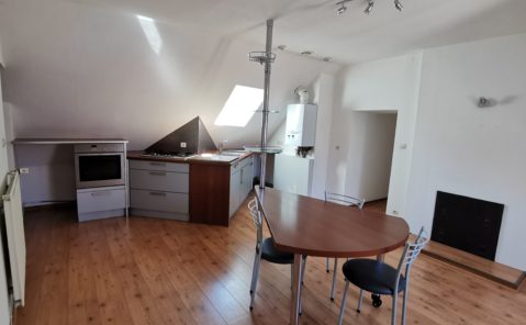 LOCATION F3 DOLE