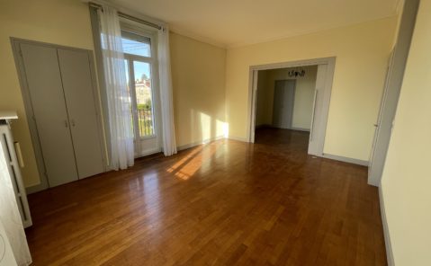 LOCATION F4 RENOVE DOLE