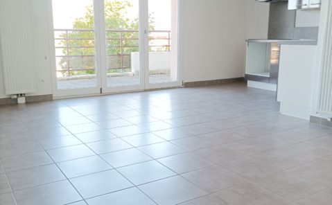 LOCATION APPARTEMENT T3 BESANCON HAUT DE CHAZAL TIN 10168