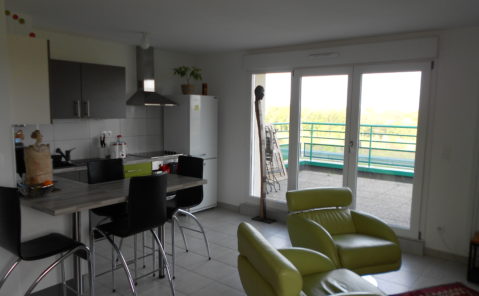 Location Appartement 3 Pièces BESANCON HAUTS DU CHAZAL (réf DIK 8450)