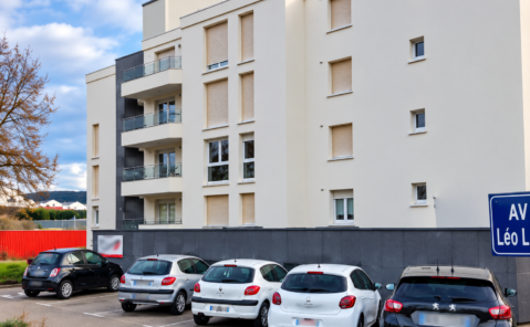 À LOUER – BESANÇON – SECTEUR LA BOULOIE – T2 AVEC BALCON ET PARKING EN SOUS-SOL