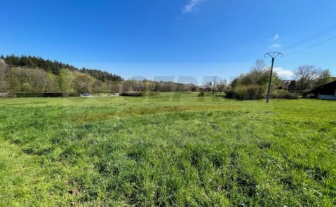 Terrain constructible 8471m2 Saint Didier