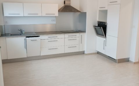 MAU 8842 LOCATION APPARTEMENT T3 BESANCON SAINT CLAUDE