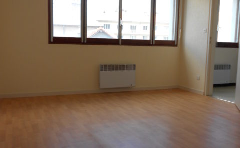 HEN 7376 LOCATION APPARTEMENT T1 BESANCON BUTTE