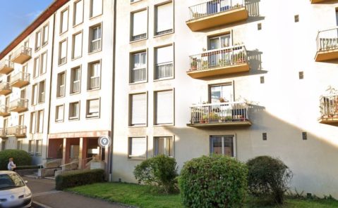 Location F1 LONS LE SAUNIER