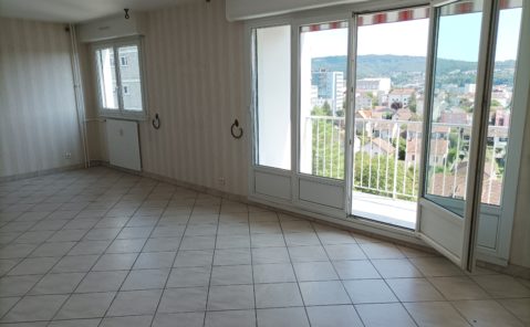 MAN 10284 LOCATION T4 BESANCON ALLEE DES BRUYERES