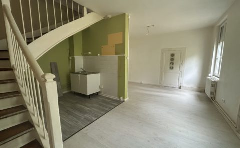 Location F3 duplex LONS LE SAUNIER