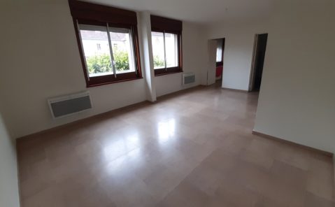 Location F1 LONS LE SAUNIER