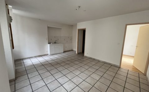 Location F2 POLIGNY