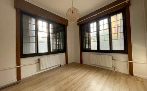 LONS-LE-SAUNIER – Appartement F2 proche du centre ville au rdc