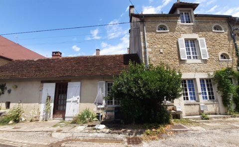 MONTAIN – Grande maison de village