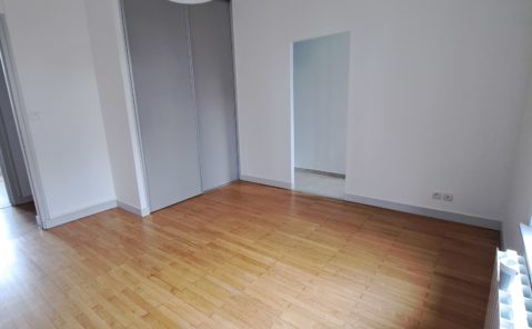 Location F3 LONS LE SAUNIER