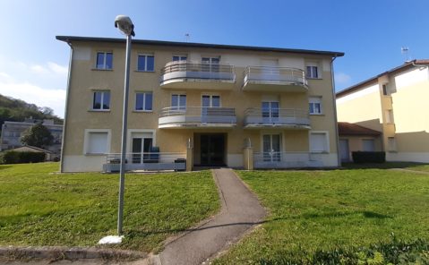MONTMOROT – F3 avec balcon et parking