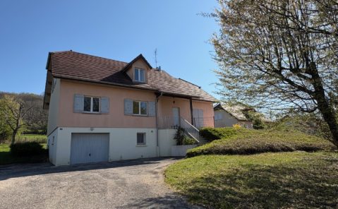 Location Maison F7 SAVAGNA (MONTMOROT)
