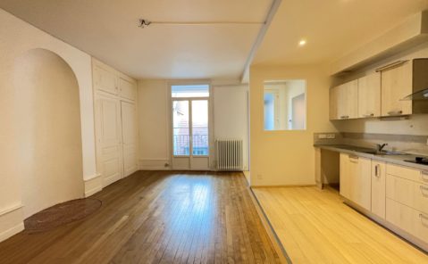 Location grand T3 bis balcons LONS LE SAUNIER