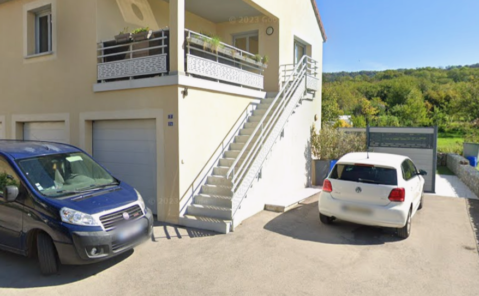 Location F2 terrasse GEVINGEY