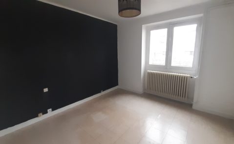 LONS-LE-SAUNIER – Appartement F3