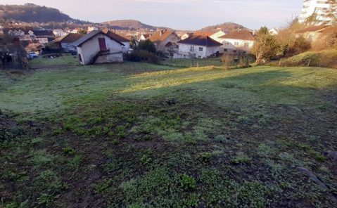 LONS LE SAUNIER – Terrain constructible à vendre dans quartier calme
