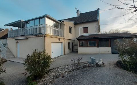 MONTMOROT – deux maisons mitoyennes à vendre