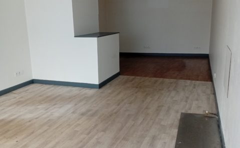 A LOUER LOCAL COMMERCIAL