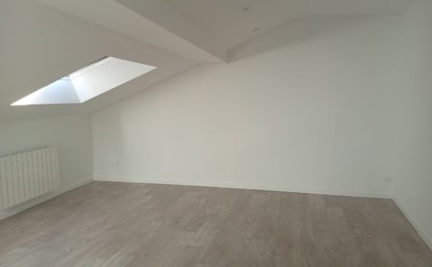 location T2 bis rénové SAINT-CLAUDE