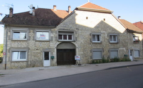 LIESLE – IMMEUBLE A VENDRE