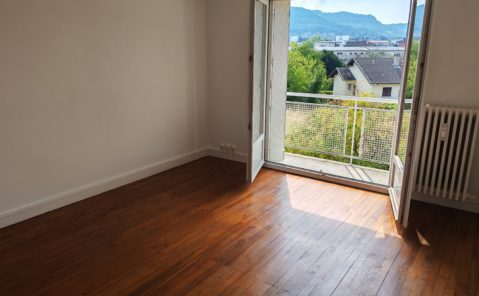 Location F3 balcon LONS LE SAUNIER