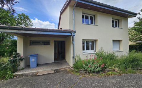 LONS LE SAUNIER – Maison F6 isolée par extérieure