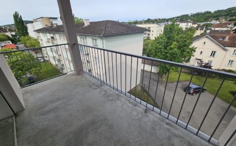 LONS LE SAUNIER – Appartement F4 avec garage