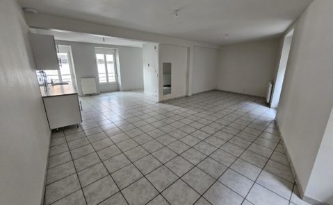 LONS-LE-SAUNIER – A VENDRE Maison au centre-ville