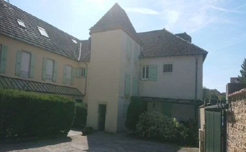 Location F6 duplex rénové LONS LE SAUNIER