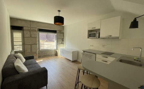 LOCATION F1 BIS MEUBLE RENOVE