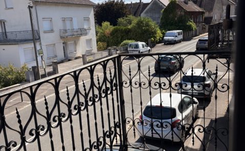 Location F3 MONTMOROT