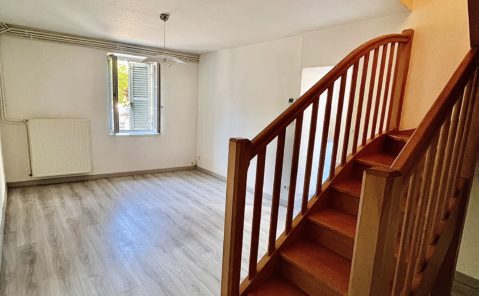 Location F3 TRIPLEX LONS LE SAUNIER