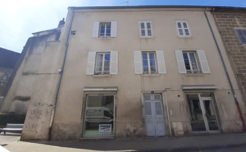 LONS-LE-SAUNIER – Immeuble en monopropriété