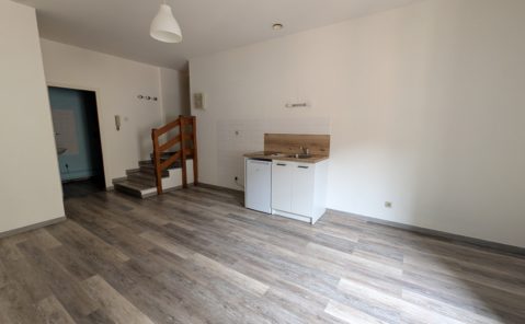 Location Studio à POLIGNY