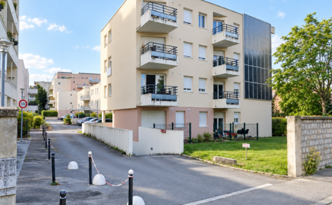 A LOUER T3 AVEC PARKING ET BALCON – LEO LAGRANGE / TREPILLOT – BESANCON