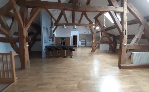 Location Grand F3 bis à LE FIED