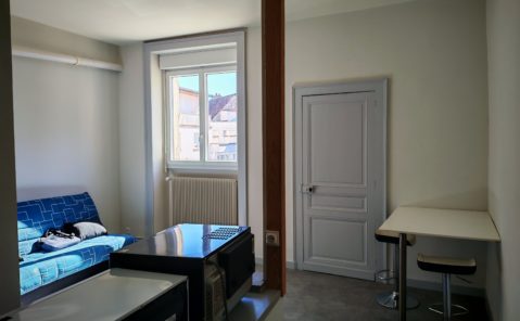Location Studio Meublé LONS LE SAUNIER
