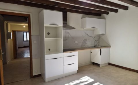 Location F3 Duplex rénové LONS LE SAUNIER